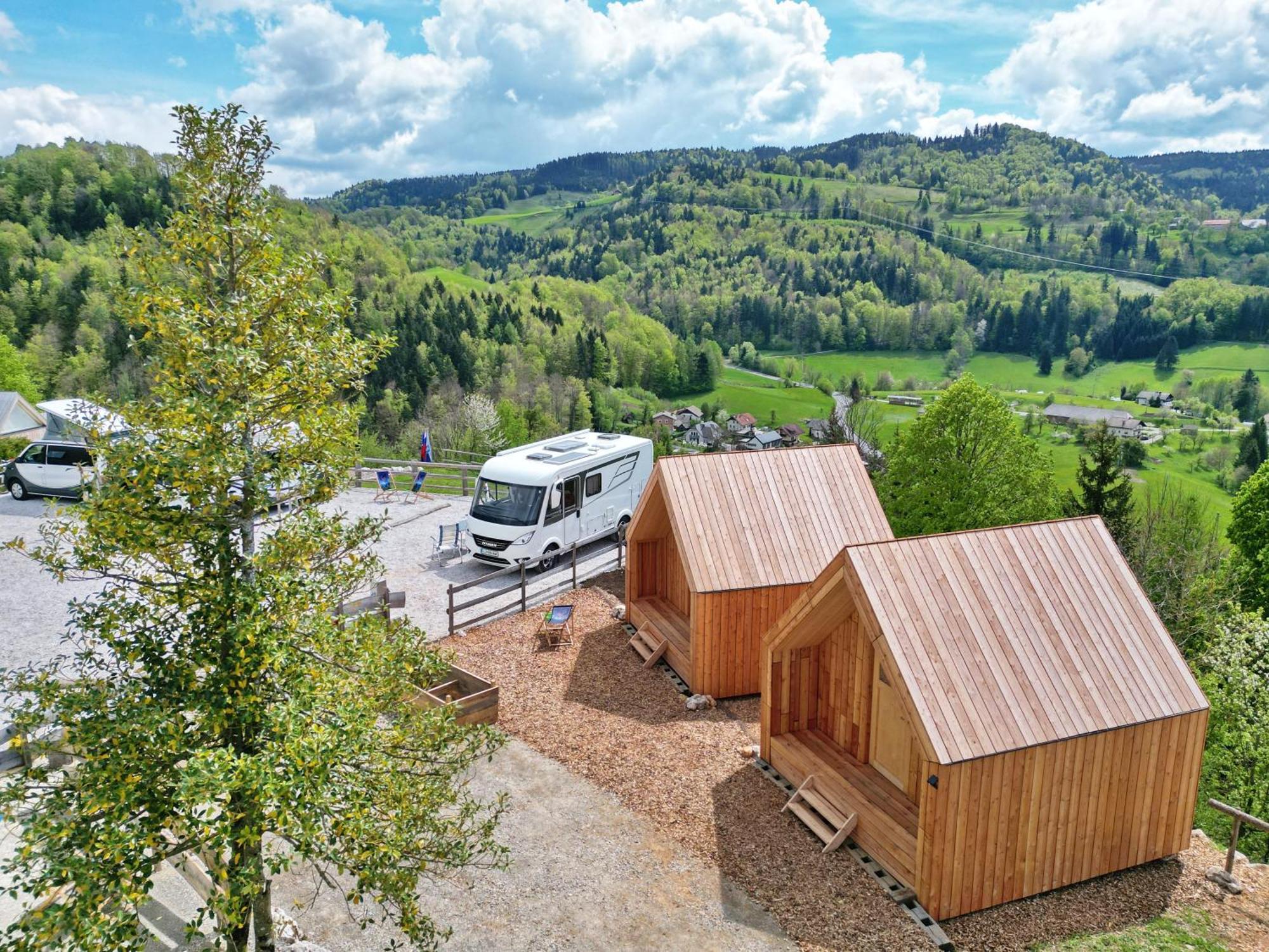 Hotel Golife Center Glamping Laze v Tuhinju Zewnętrze zdjęcie